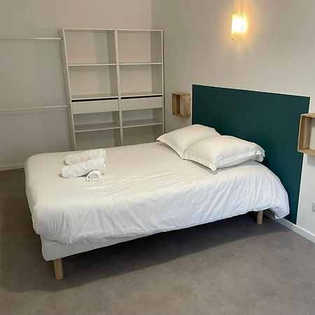 Place Du Marche 002, Au Coeur Des Rues Pietonnes Apartment Roanne Bagian luar foto